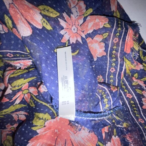 Free People peasant top short sleeve flutter raw edge floral viscose navy medium - Picture 7 of 9